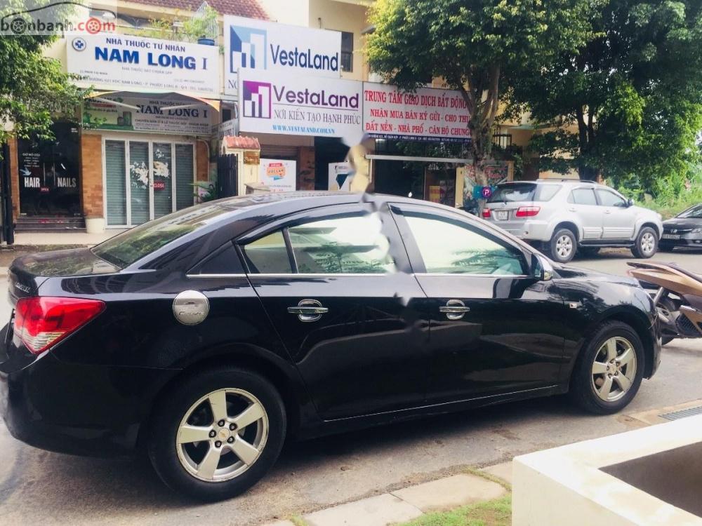 Chevrolet Cruze LTZ 2010 - Cần bán Chevrolet Cruze đời 2010, màu bạc số tự động giá cạnh tranh