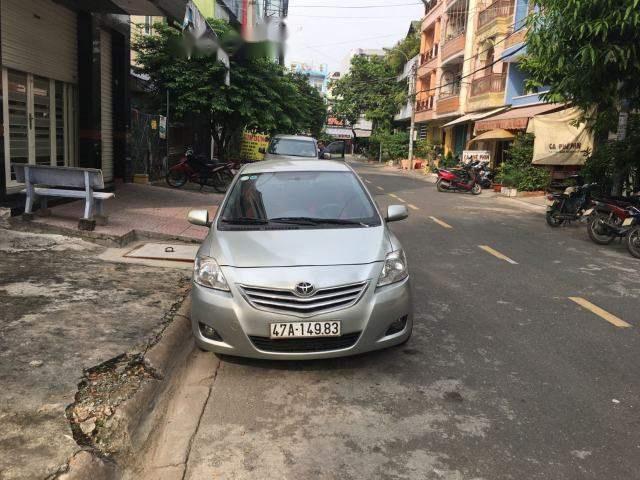 Toyota Vios 2009 - Cần bán xe Toyota Vios đời 2009, màu bạc, giá tốt 