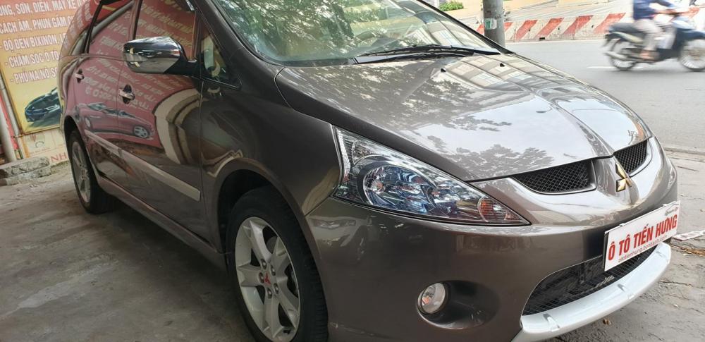 Mitsubishi Grandis 2.4 AT  2011 - Bán Mitsubishi Grandis 2.4 AT Đk 2012, Sx 2011, màu nâu, số tự động, mới 90% đẹp