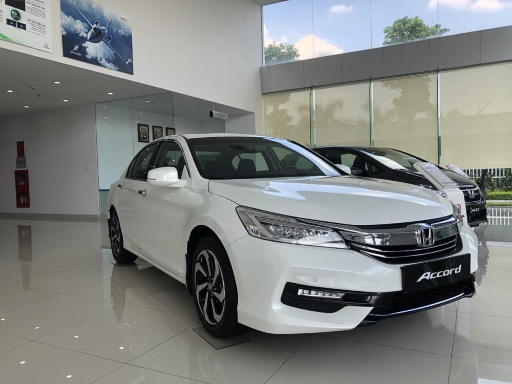 Honda Accord 2018 - Honda Bắc Giang bán Accord, nhập khẩu, 3 màu đen - trắng - đỏ, liên hệ: Mr. Trung - 0982.805.111