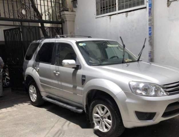 Ford Escape 2009 - Cần bán gấp Ford Escape 2009, màu bạc, 425tr