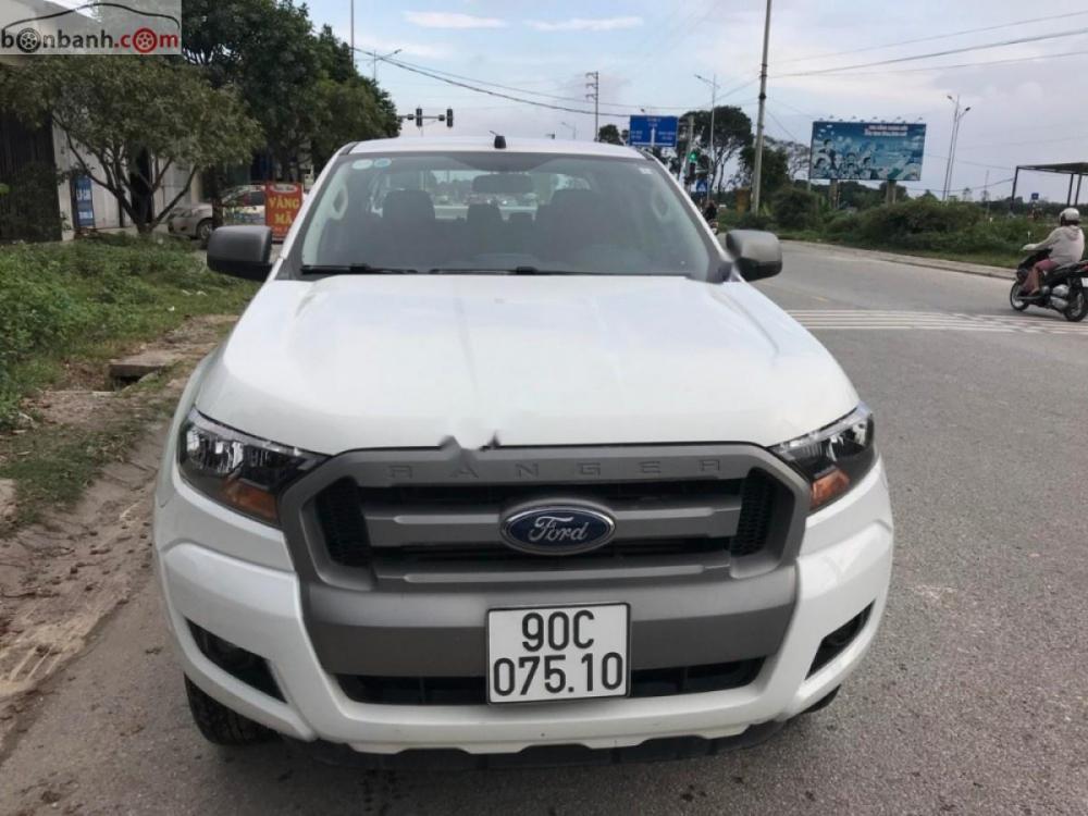 Ford Ranger 2017 - Cần bán gấp Ford Ranger sản xuất năm 2017, màu trắng, xe nhập