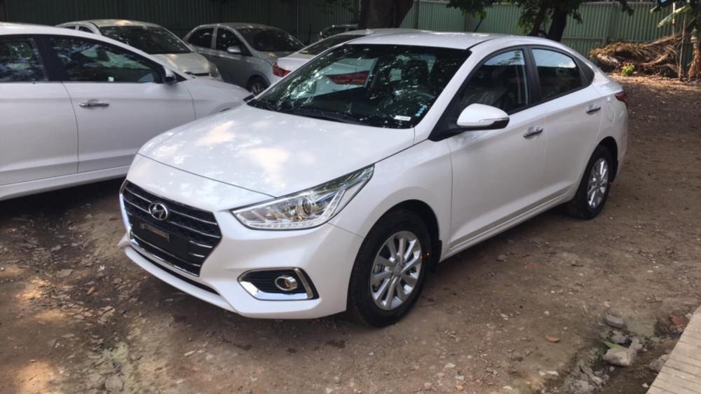 Hyundai Accent 1.4 MT 2018 - Bán Hyundai Accent, số sàn, màu trắng, xe giao ngay, giá KM hấp dẫn, hỗ trợ vay trả góp LS ưu đãi. LH: 0903175312