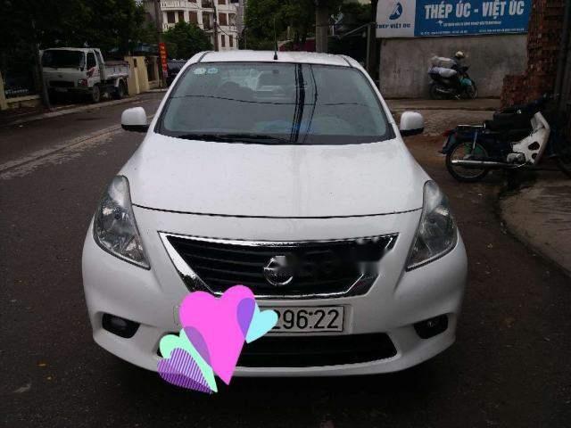 Nissan Sunny 2014 - Bán Nissan Sunny đời 2014, màu trắng giá cạnh tranh