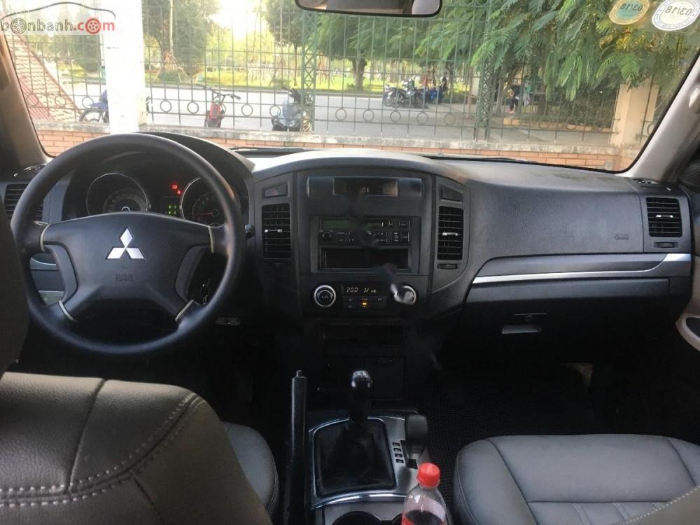 Mitsubishi Pajero 2007 - Bán gấp Mitsubishi Pajero đời 2007, màu đen, nhập khẩu