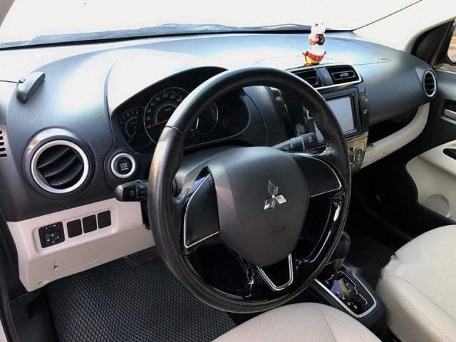 Mitsubishi Attrage Eco 2017 - Cần bán xe Mitsubishi Attrage Eco đời 2017, màu bạc số tự động