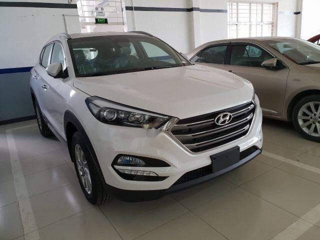 Hyundai Tucson   2018 - Bán xe Hyundai Tucson năm 2018, màu trắng