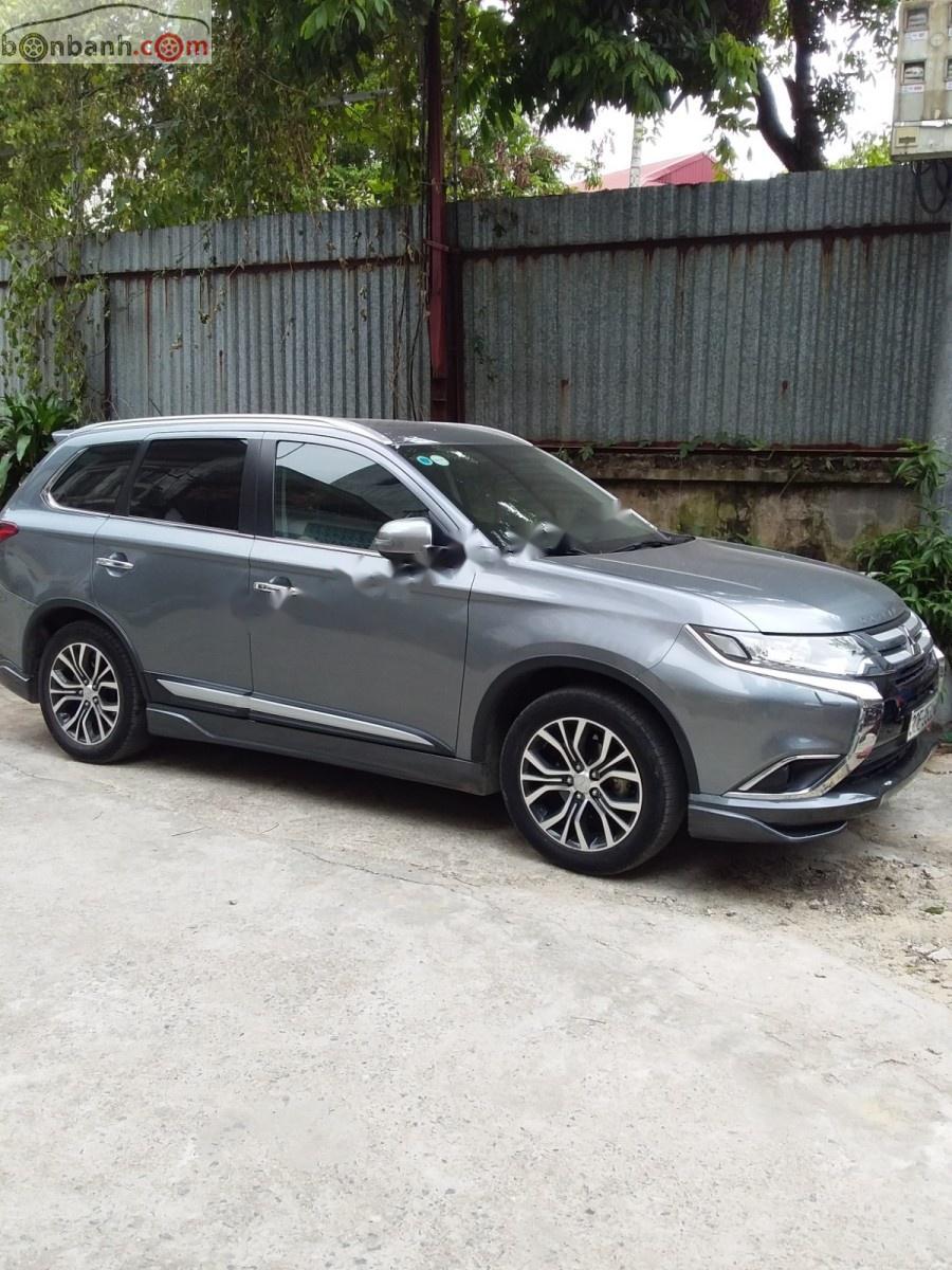 Mitsubishi Outlander 2.4 2016 - Bán xe Mitsubishi Outlander 2.4 năm 2016, màu xám, nhập khẩu, chính chủ 