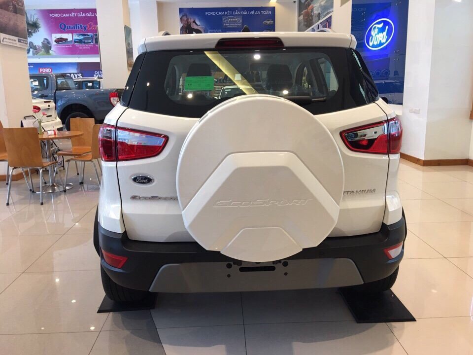 Ford EcoSport  Ambiente 1.5L MT 2018 - Cần bán Ford EcoSport 2018, màu trắng, KM sốc T1 - tặng 1 năm BHTV + Hỗ trợ lăn bánh, nhanh gọn