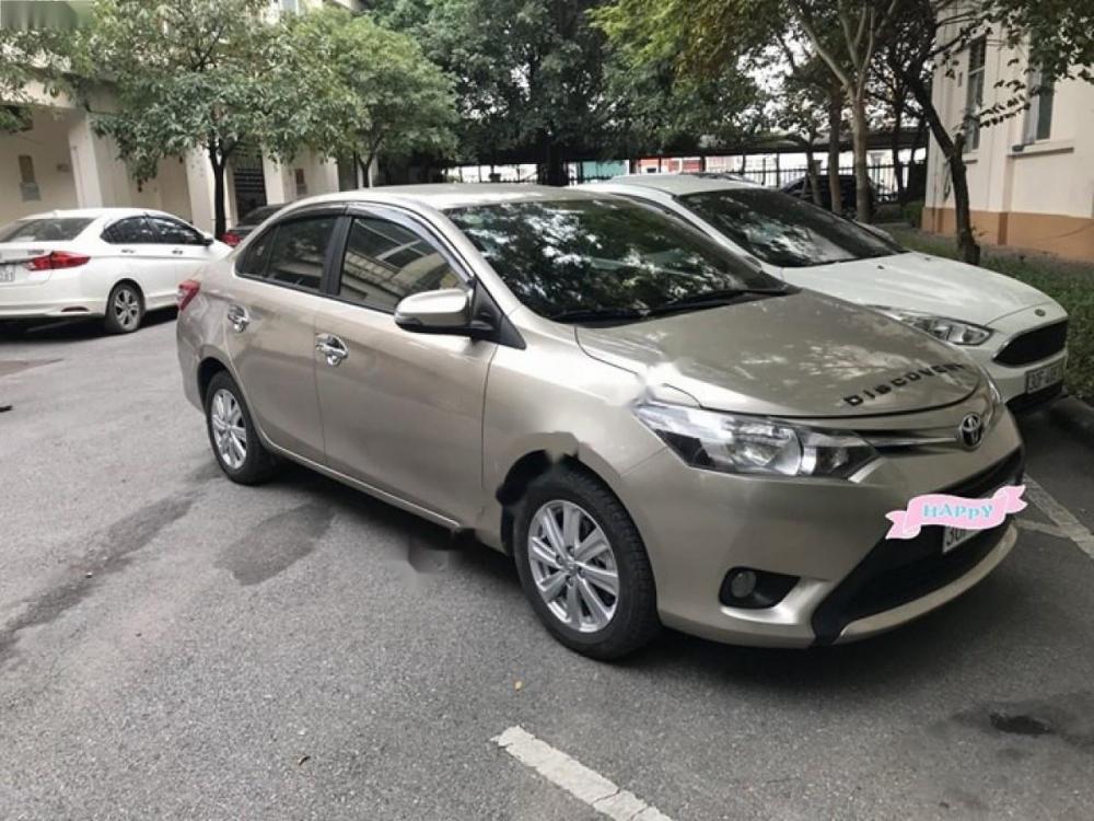 Toyota Vios E 2018 - Bán xe Toyota Vios E đời 2018, màu vàng, số sàn 