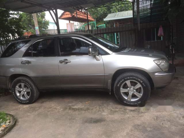 Lexus RX  300 2000 - Cần bán xe Lexus RX 300 đời 2000, màu bạc, nhập khẩu chính chủ