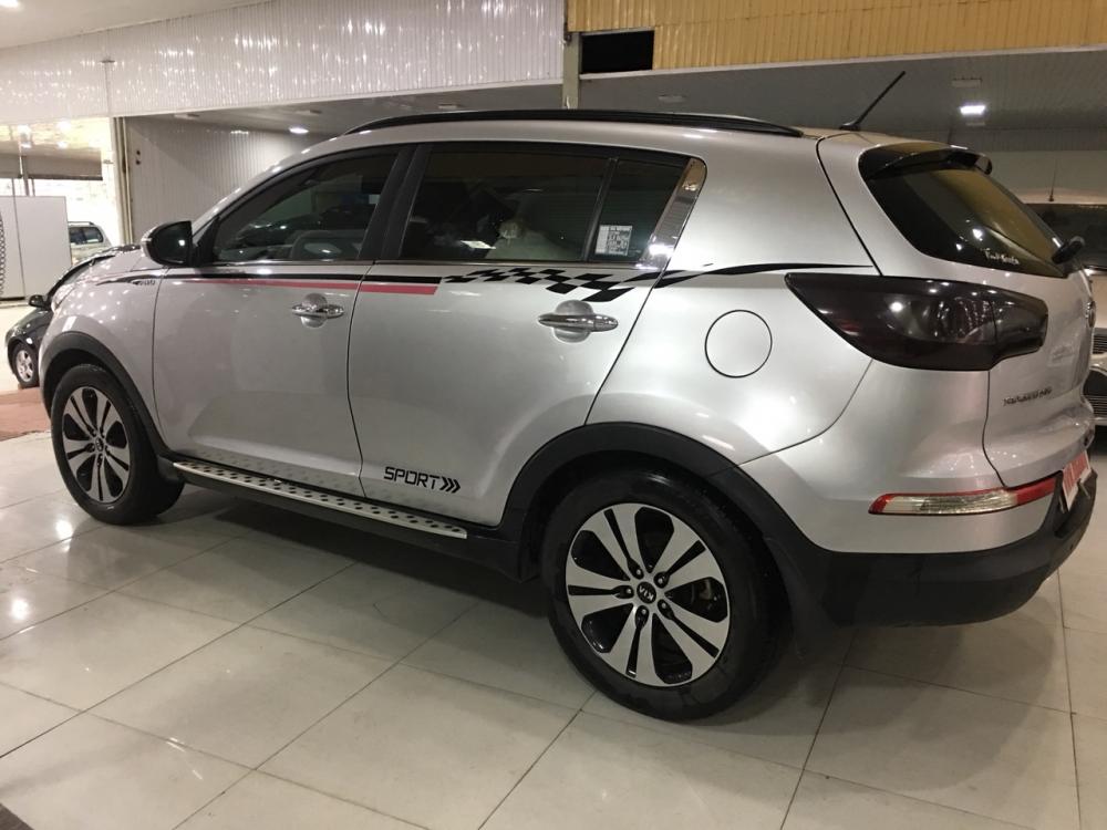 Kia Sportage 2010 - Cần bán lại xe Kia Sportage đời 2010, màu bạc, nhập khẩu