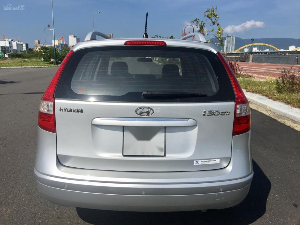 Hyundai i30 CW 2010 - Bán Hyundai i30 tự động, Sx 2010, Đk lần đầu tại VN 4/2011