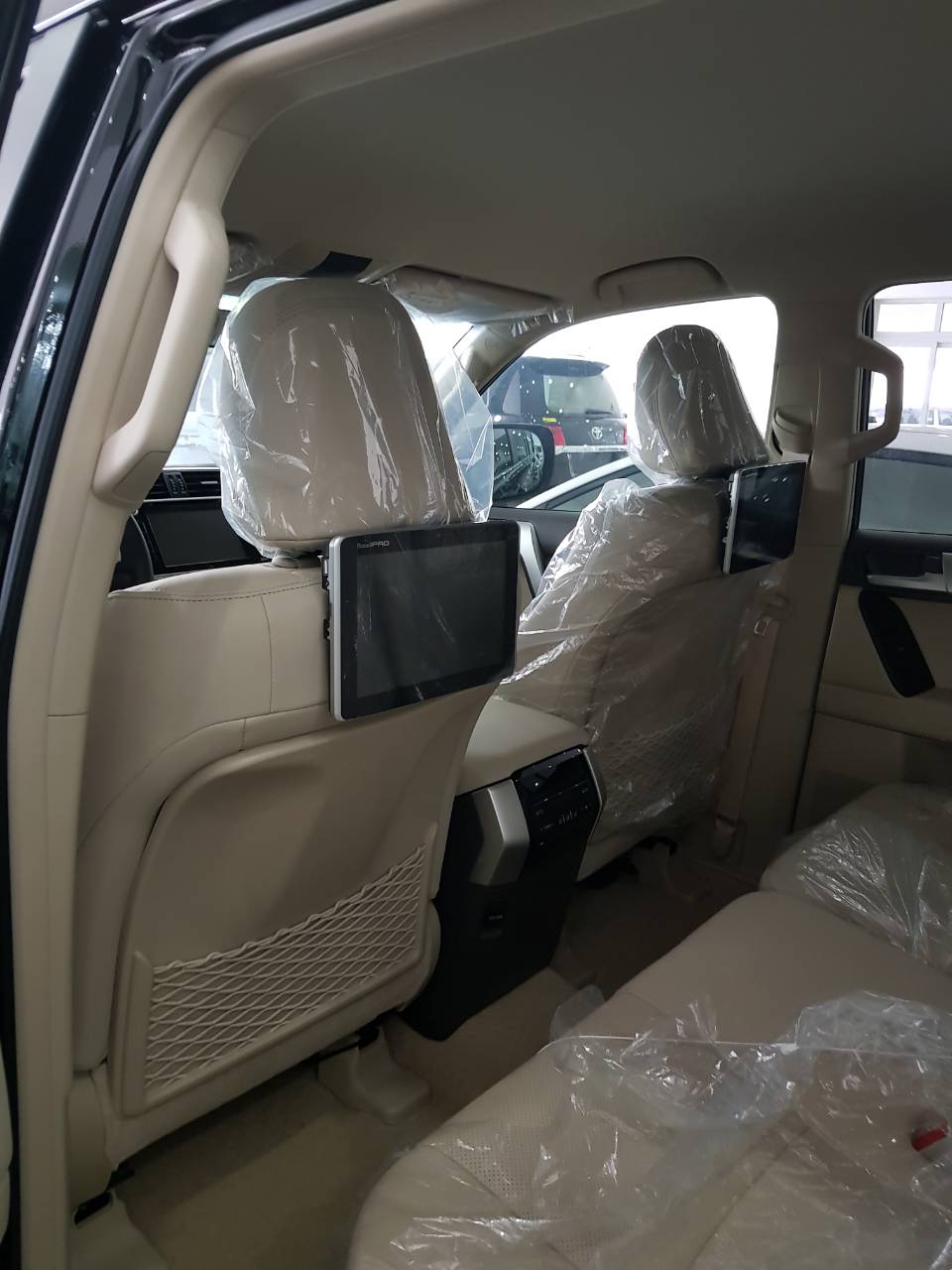 Toyota Land Cruiser Prado 2.7L VX 2018 - Bán Toyota Land Cruiser Prado 2.7L VX nhập khẩu, hỗ trợ ngân hàng lãi suất cạnh tranh. Hotline 0987404316