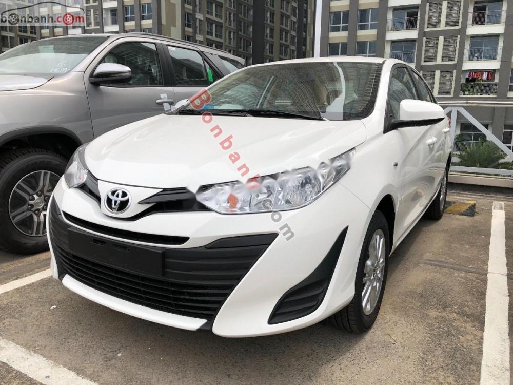 Toyota Vios 1.5E MT 2018 - Bán xe Toyota Vios 1.5E MT đời 2018, màu trắng