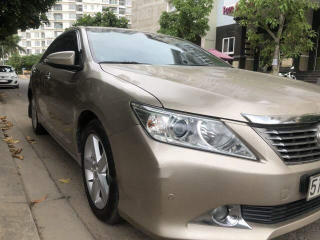 Toyota Camry 2.5Q 2013 - Bán Toyota Camry 2.5Q đời 2013, màu vàng, giá 8tr