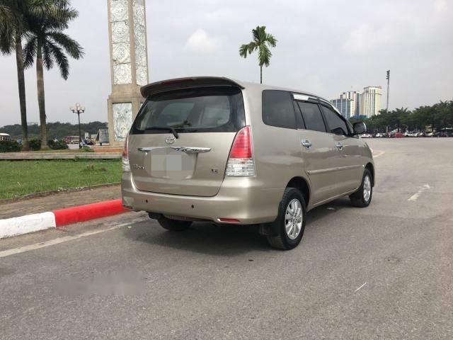 Toyota Innova   G 2012 - Cần bán gấp Toyota Innova G năm sản xuất 2012, màu vàng, giá tốt