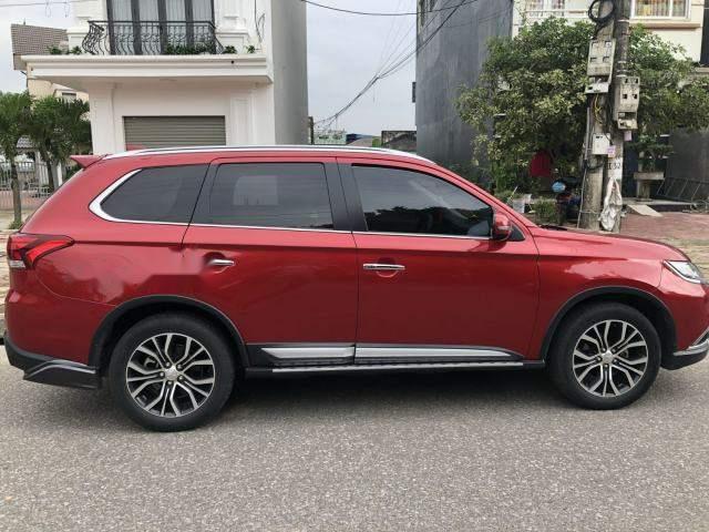 Mitsubishi Outlander 2017 - Bán Mitsubishi Outlander đời 2017, màu đỏ, nhập khẩu nguyên chiếc, 920tr