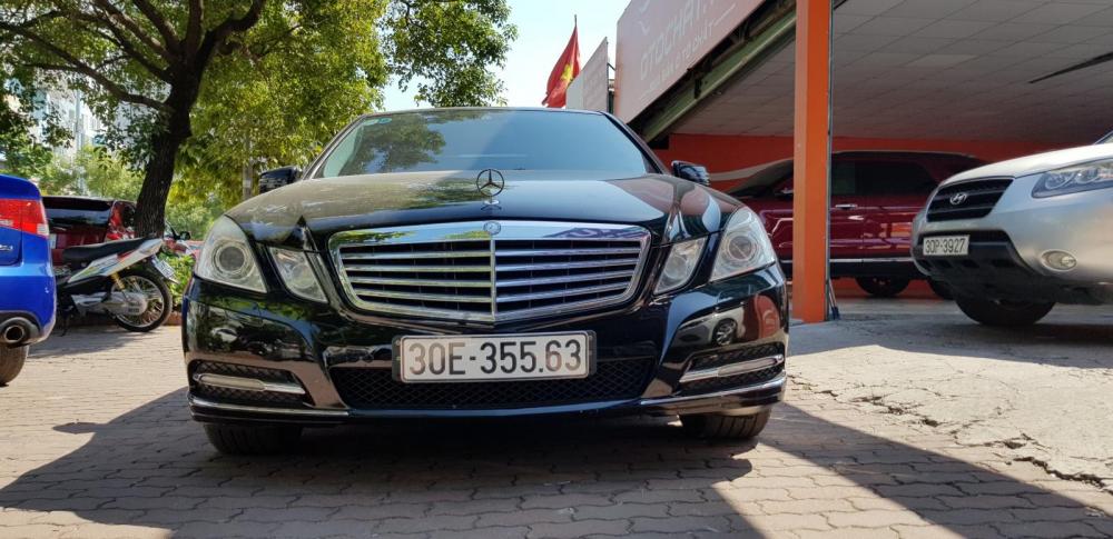 Mercedes-Benz E class E200 CGI 2012 - Bán ô tô Mercedes E200 CGI 2012, Đk 2013, xe đẹp