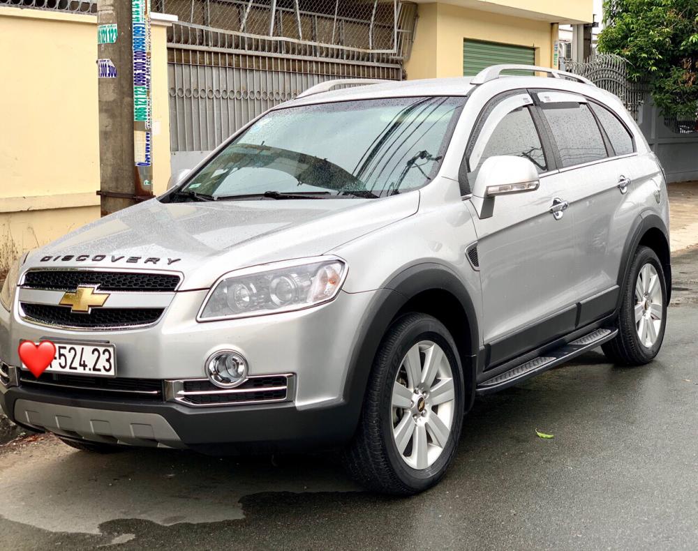 Chevrolet Captiva 2.4LTZ Maxx 2010 - Bán Chevrolet Captiva LTZ Maxx 2010 máy xăng, đi đúng 23.000km, cực mới