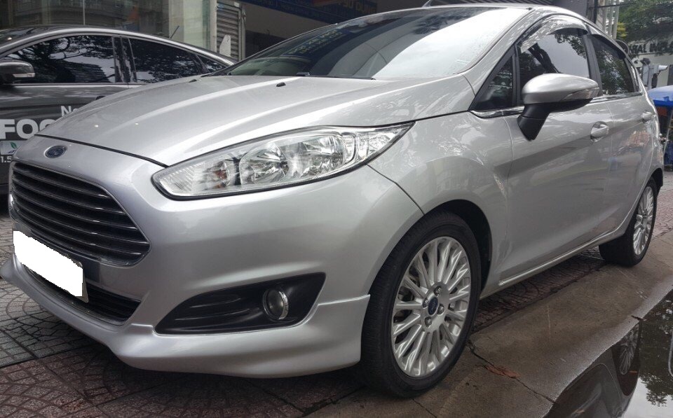 Ford Fiesta 1.0 Ecoboost 2013 - Bán ô tô Ford Fiesta 1.0 Ecoboost đời 2013, màu bạc, giá chỉ 439 triệu, xe chính hãng