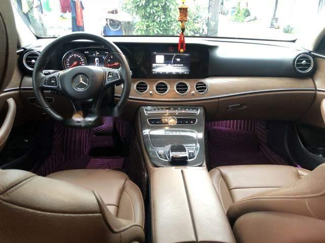 Mercedes-Benz E class E200 2017 - Bán Mercedes E200 đời 2017, màu trắng chính chủ