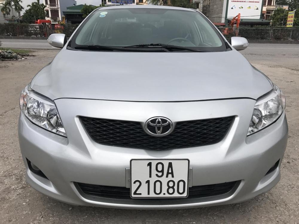 Toyota Corolla altis 2009 - Cần bán gấp Toyota Corolla Altis sản xuất 2009, màu bạc, 440 triệu