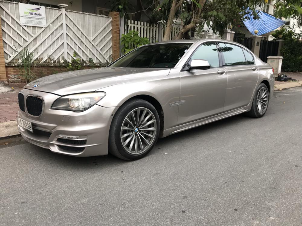 BMW 7 Series 750Li 2010 - Bán xe BMW 750Li năm 2010 biển víp, màu vàng, nhập khẩu, 1 tỷ 200 triệu