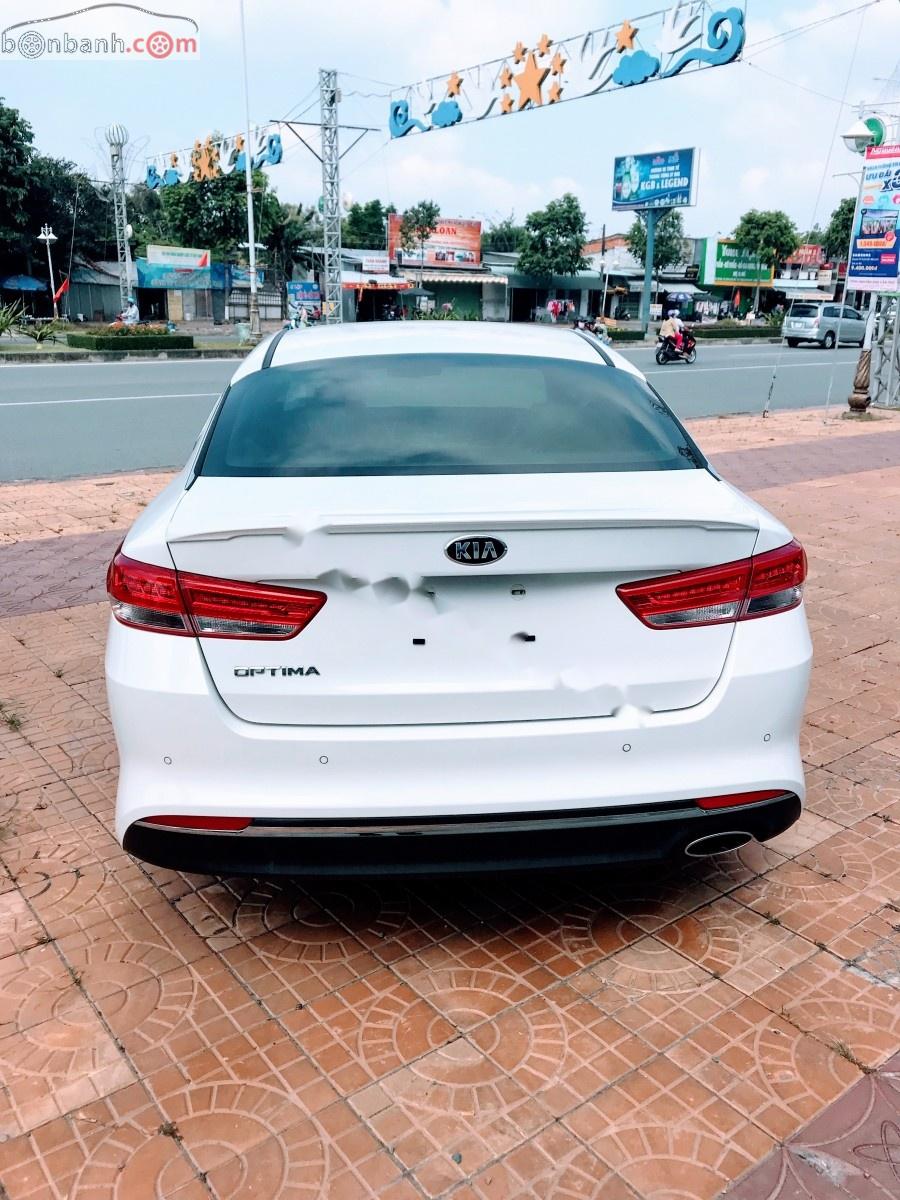 Kia Optima 2.0 AT 2018 - Bán xe Kia Optima 2.0 AT năm 2018, màu trắng