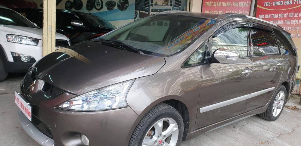 Mitsubishi Grandis 2.4 AT  2011 - Bán Mitsubishi Grandis 2.4 AT Đk 2012, Sx 2011, màu nâu, số tự động, mới 90% đẹp