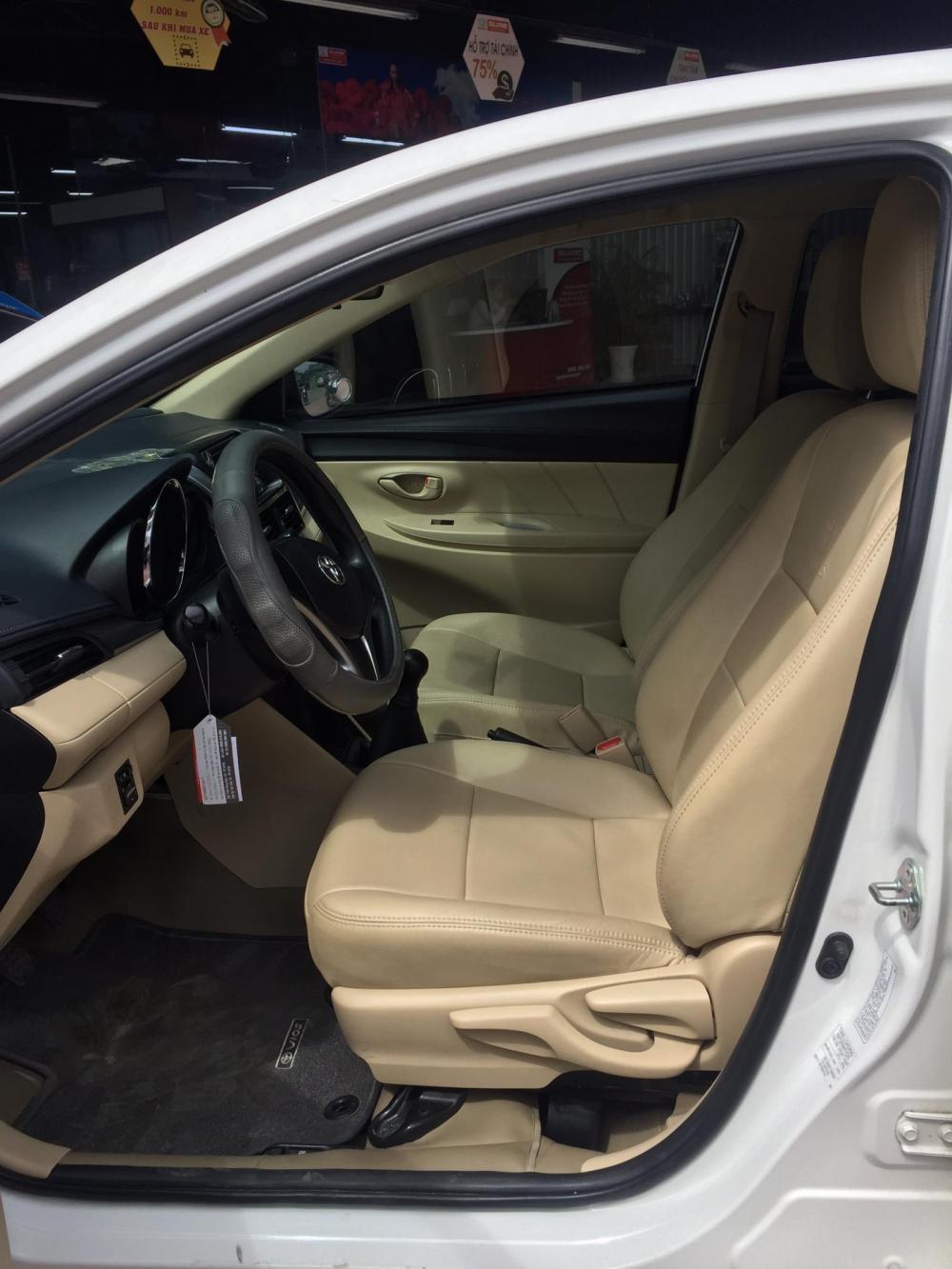 Toyota Vios 1.5E  MT 2016 - Bán xe Toyota Vios 1.5E đời 2016, màu trắng, giá thương lượng với khách hàng có thiện chí mua xe