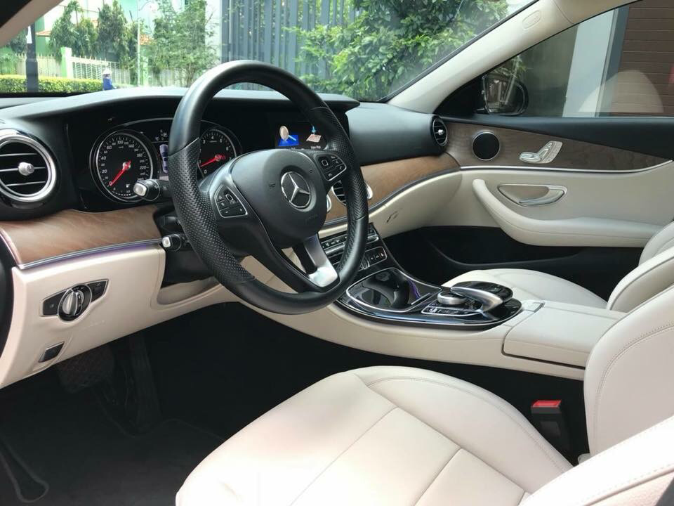 Mercedes-Benz E class E200 2016 - Bán xe Mercedes-Benz E200 class model 2017, màu xanh lam, giá chỉ 1 tỷ 780 triệu