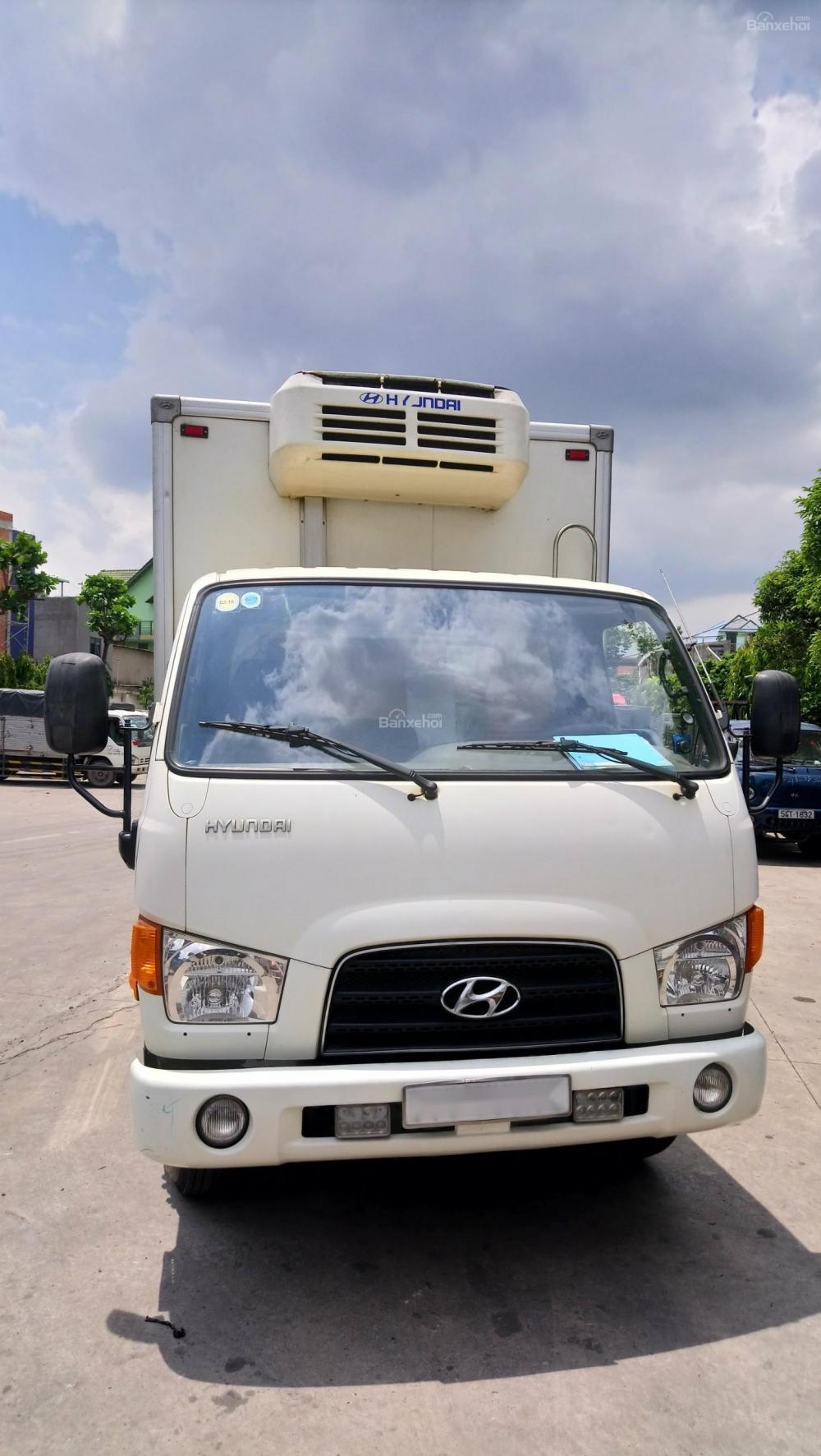 Hyundai HD  72 2014 - Bán rẻ xe tải đông lạnh HD 72 nhập khẩu, màu trắng