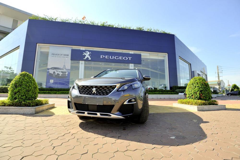 Peugeot 5008 2018 - Biên Hòa bán Peugeot 5008 màu xám, có sẵn giao xe trong ngày, tặng 1 năm BHVC, nhiều khuyến mãi hấp dẫn - LH: 0933821401