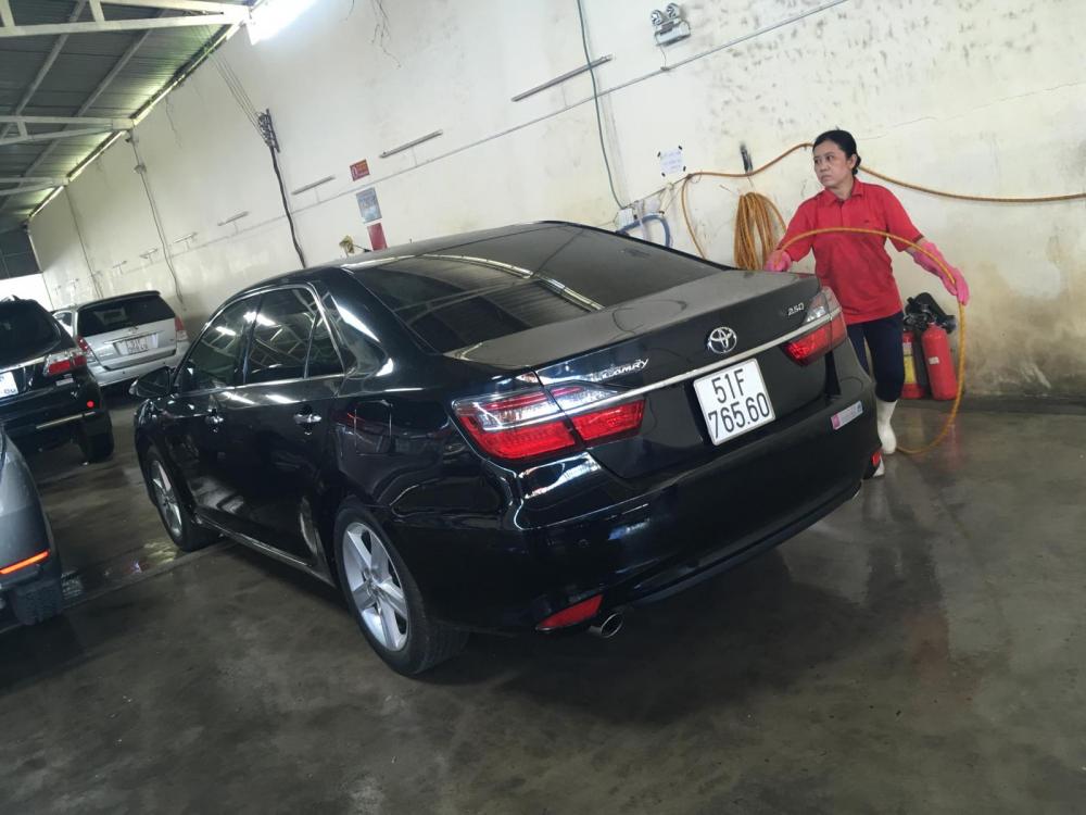 Toyota Camry 2.5Q 2016 - Bán Toyota Camry 2.5Q, odo 19.000km như mới T8 năm 2016, màu đen