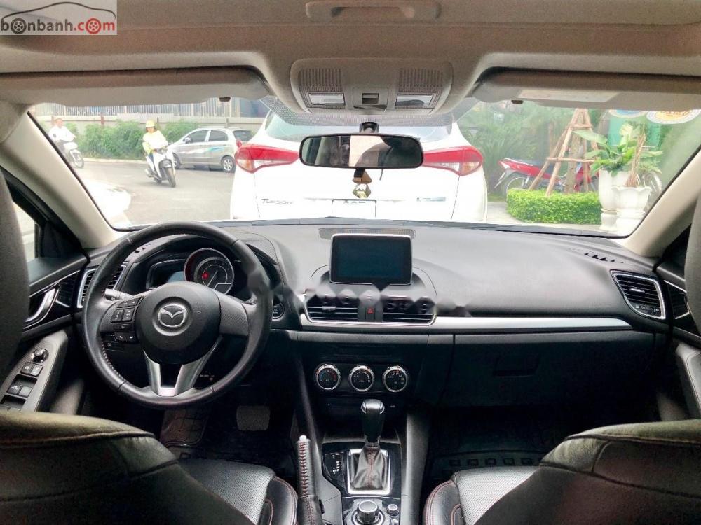 Mazda 3 2015 - Cần bán lại xe Mazda 3 đời 2015, màu trắng chính chủ, 620 triệu