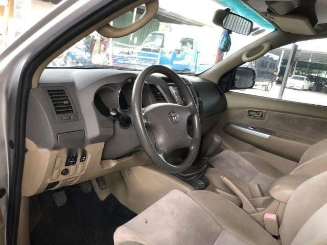 Toyota Fortuner 2010 - Bán Toyota Fortuner năm sản xuất 2010, màu bạc, giá tốt