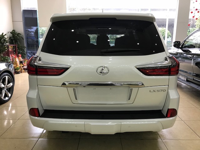 Lexus LX 570 2019 - Cần bán Lexus LX570 xuất Mỹ đời 2019 bản Luxury