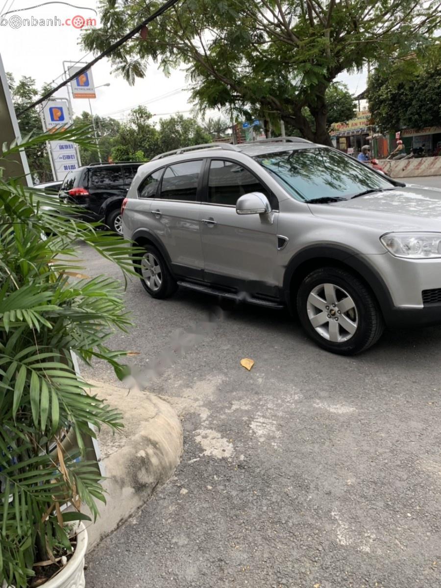 Chevrolet Captiva LTZ 2007 - Bán xe Chevrolet Captiva LTZ đời 2007, màu bạc