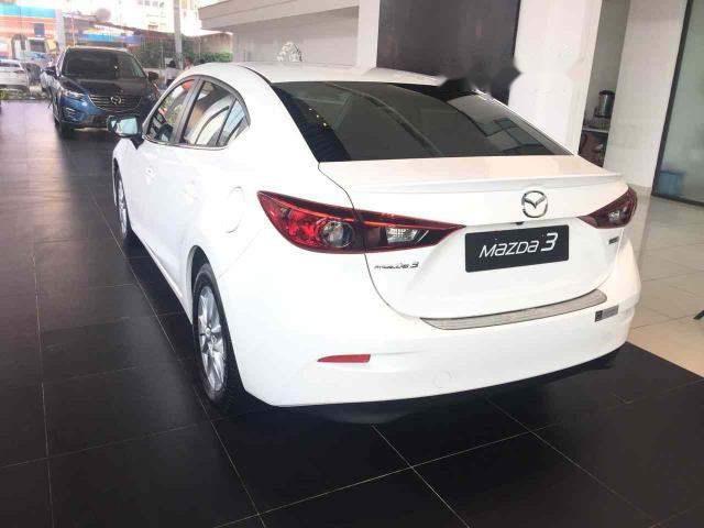 Mazda 3  1.5 FL 2018 - Bán Mazda 3 1.5 FL năm 2018, màu trắng, giá tốt