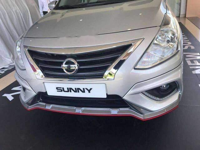 Nissan Sunny 2018 - Bán ô tô Nissan Sunny năm 2018, màu bạc, 478 triệu