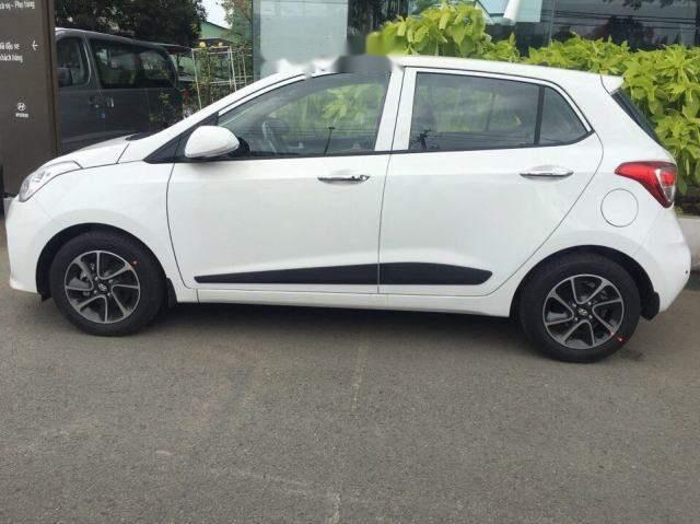 Hyundai Grand i10   2018 - Bán Hyundai Grand i10 đời 2018, màu trắng giá tốt