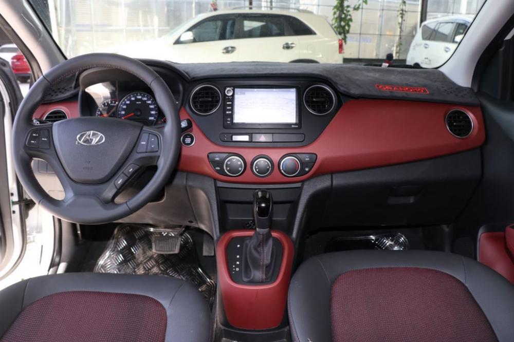 Hyundai Grand i10 1.2AT 2018 - Bán ô tô Hyundai Grand i10 1.2AT đời 2018, màu trắng giá cạnh tranh