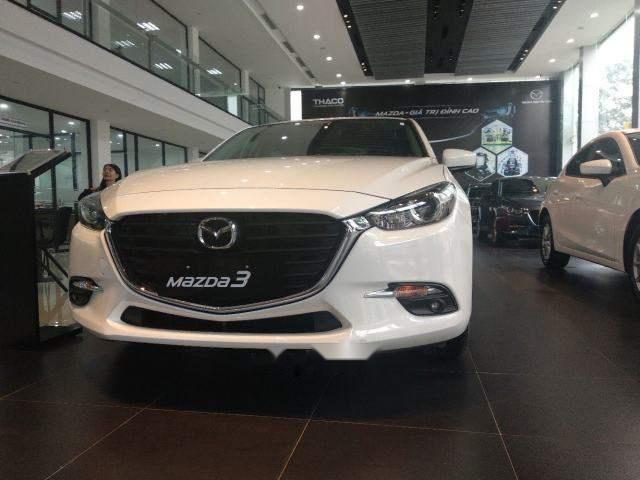 Mazda 3  1.5 FL 2018 - Bán Mazda 3 1.5 FL năm 2018, màu trắng, giá tốt