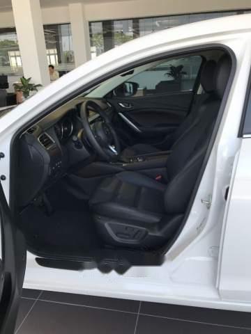 Mazda 6 2018 - Cần bán xe Mazda 6 sản xuất 2018, màu trắng, giá 819tr