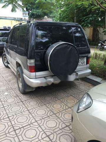 Isuzu Trooper   2002 - Cần bán xe Isuzu Trooper sản xuất năm 2002, màu đen