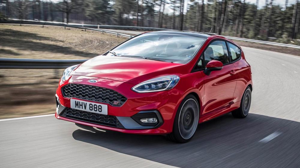 Ford Fiesta 2018 - Bán Ford Fiesta 2018 mẫu xe cỡ nhỏ được chị em phụ nữ yêu thích. LH: 0901.979.357 - Hoàng