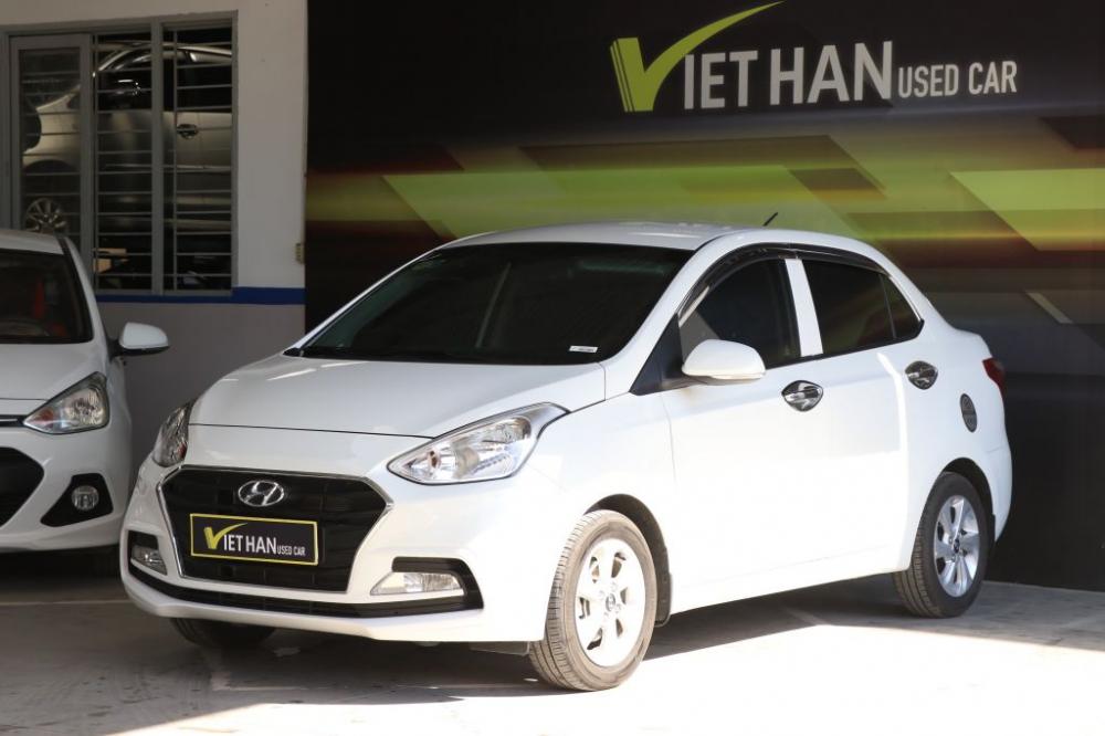 Hyundai Grand i10 1.2AT 2018 - Bán ô tô Hyundai Grand i10 1.2AT đời 2018, màu trắng giá cạnh tranh