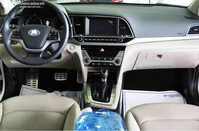 Hyundai Elantra   2.0 AT  2018 - Bán Hyundai Elantra 2.0 AT 2018, màu đỏ, giá chỉ 659 triệu