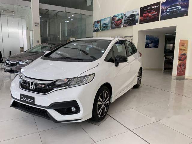 Honda Jazz V 2018 - Bán xe Honda Jazz sản xuất năm 2018, màu trắng, nhập khẩu nguyên chiếc